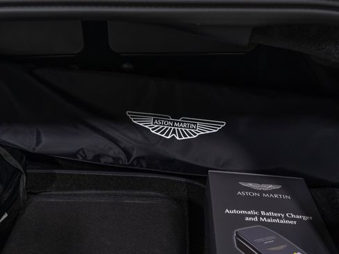 Used 2025 Aston Martin Vanquish image 78