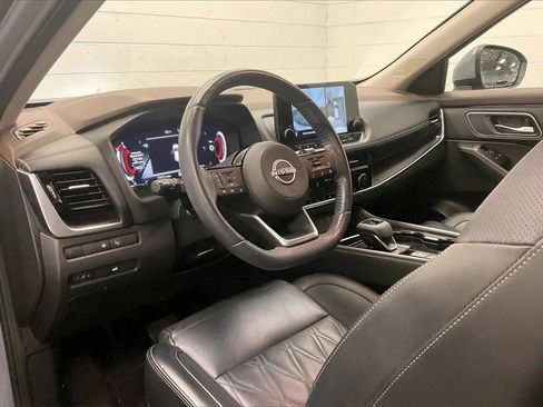 Certified 2022 Nissan Rogue Platinum w/ Head-Up Display Package image 13