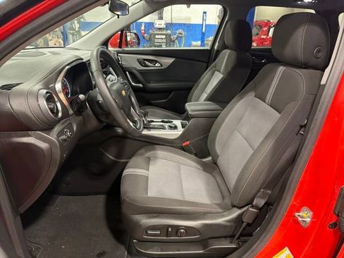 Used 2025 Chevrolet Blazer LT image 16