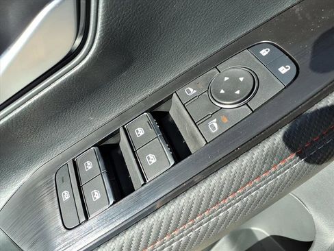 New 2026 Nissan Kicks SR w/ SR Premium Package image 18