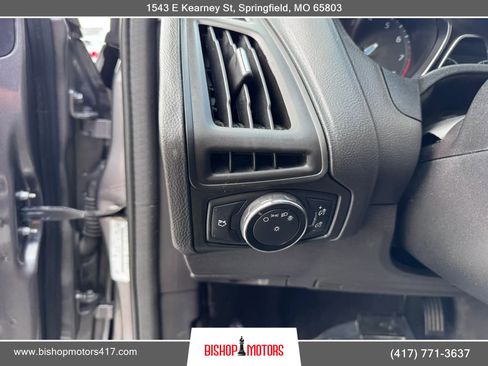 Used 2013 Ford Focus SE FWD image 20