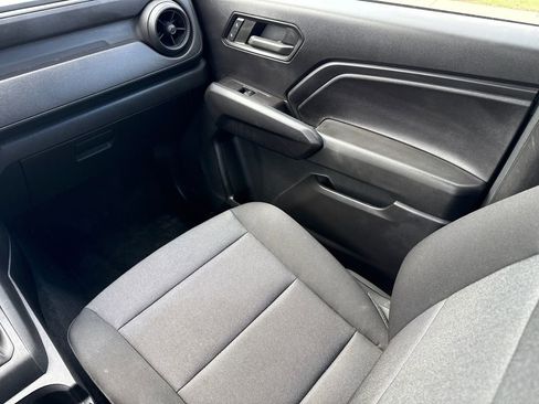 Used 2023 Chevrolet Colorado W/T image 15