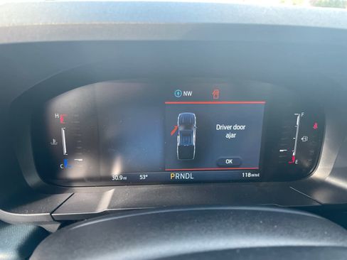 New 2025 Ford Maverick XLT w/ XLT Luxury Package FWD image 20