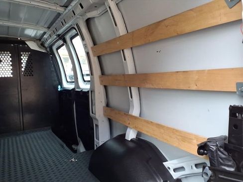 Used 2022 Chevrolet Express 2500 w/ Driver Convenience Package image 22