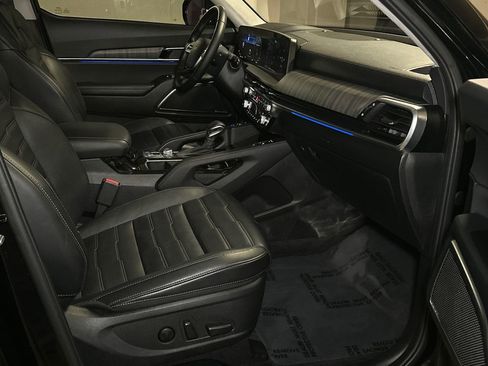 Certified 2024 Kia Telluride SX Prestige AWD/4WD image 11