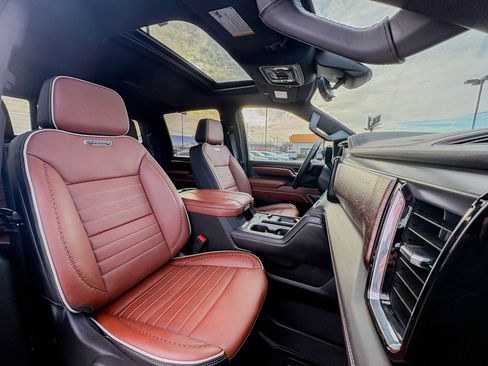 Used 2026 GMC Sierra 3500 Denali Ultimate image 22