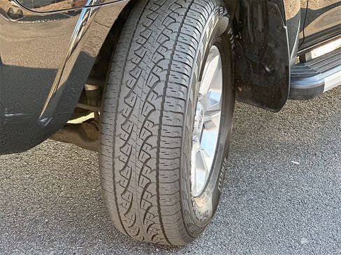 Used 2022 Toyota 4Runner SR5 Premium image 25