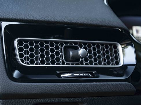 Used 2023 Honda Civic Touring image 40