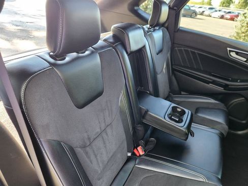 Used 2019 Ford Edge ST w/ Equipment Group 401A image 17