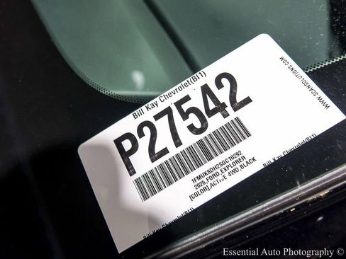 Used 2025 Ford Explorer Active image 32