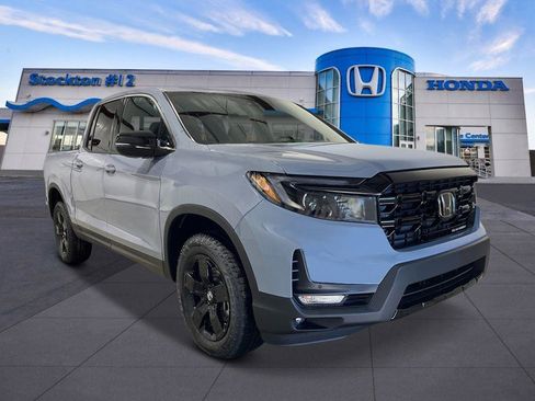 New 2026 Honda Ridgeline Black Edition image 9