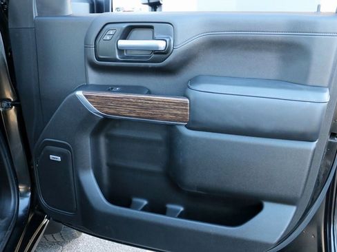 Used 2020 Chevrolet Silverado 2500 High Country w/ Z71 Off-Road Package image 39