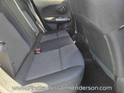 Used 2017 Nissan Juke S FWD image 14