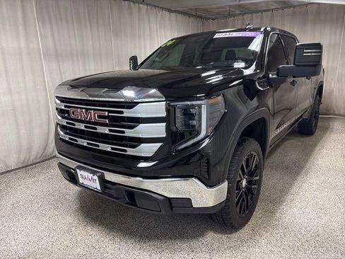 Used 2024 GMC Sierra 1500 SLE AWD/4WD image 7