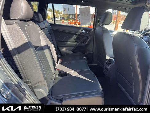 Used 2022 Volkswagen Tiguan SE R-Line image 25