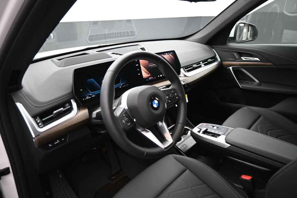New 2026 BMW X1 xDrive28i w/ Technology Package AWD/4WD image 11