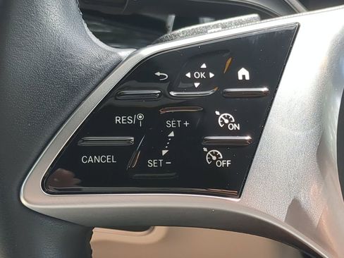 Certified 2025 Mercedes-Benz GLA 250 image 11