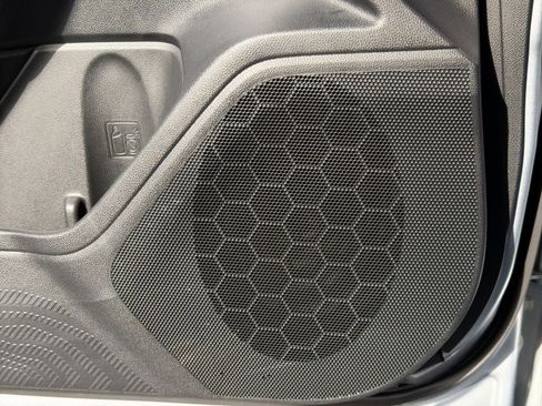 Certified 2025 Subaru Forester Premium image 32