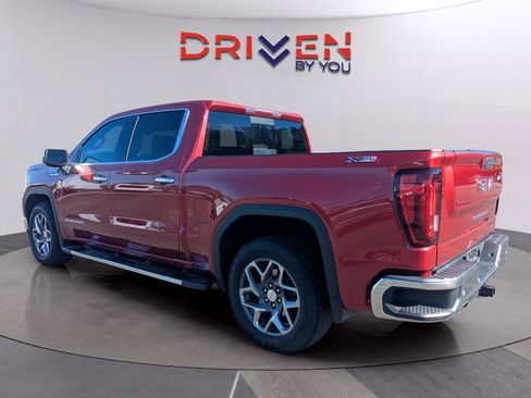 Used 2022 GMC Sierra 1500 SLT w/ SLT Premium Plus Package image 3