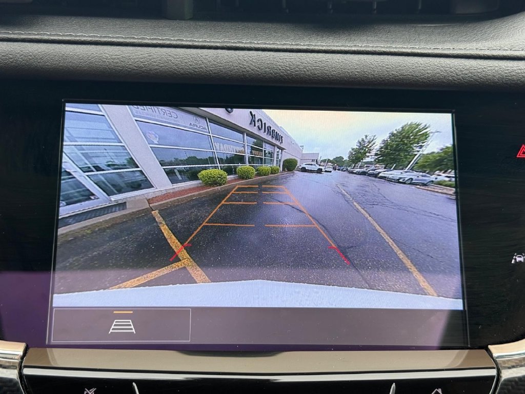 Used 2024 Cadillac XT6 Sport w/ LPO, Floor Liner Package AWD/4WD image 20