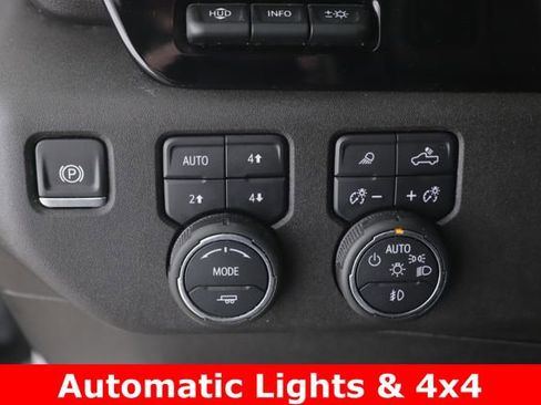 Used 2024 Chevrolet Silverado 2500 High Country w/ High Country Premium Package AWD/4WD image 22