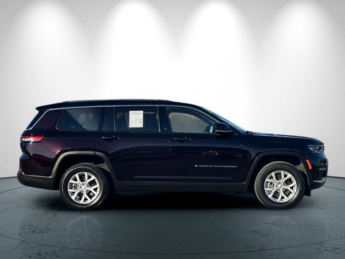 Used 2022 Jeep Grand Cherokee L Limited image 3