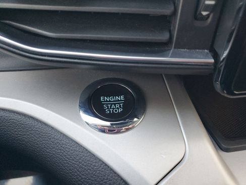 Used 2023 Ford Explorer XLT w/ Equipment Group 202A image 23