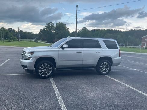 Used 2019 Chevrolet Tahoe LT AWD/4WD image 12