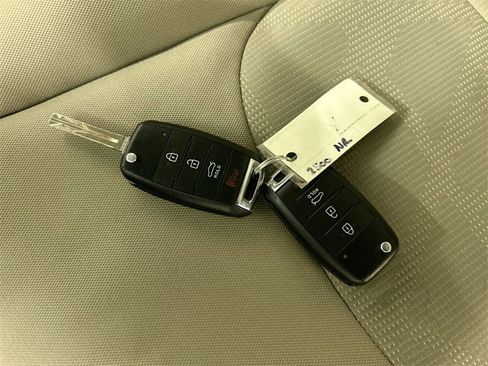 Used 2015 Kia Rio LX w/ Power Package image 12