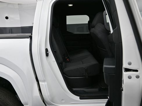 Used 2024 Toyota Tacoma SR image 25