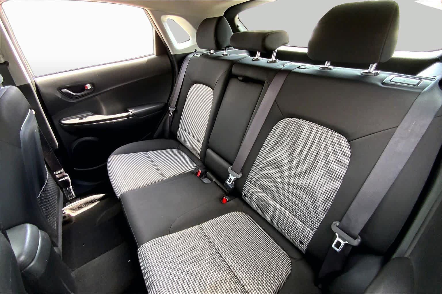 Used 2020 Hyundai Kona SE AWD/4WD image 19