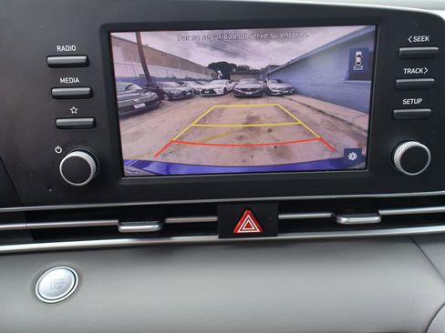 Used 2023 Hyundai Elantra SEL w/ Preferred Accessory Package FWD image 33