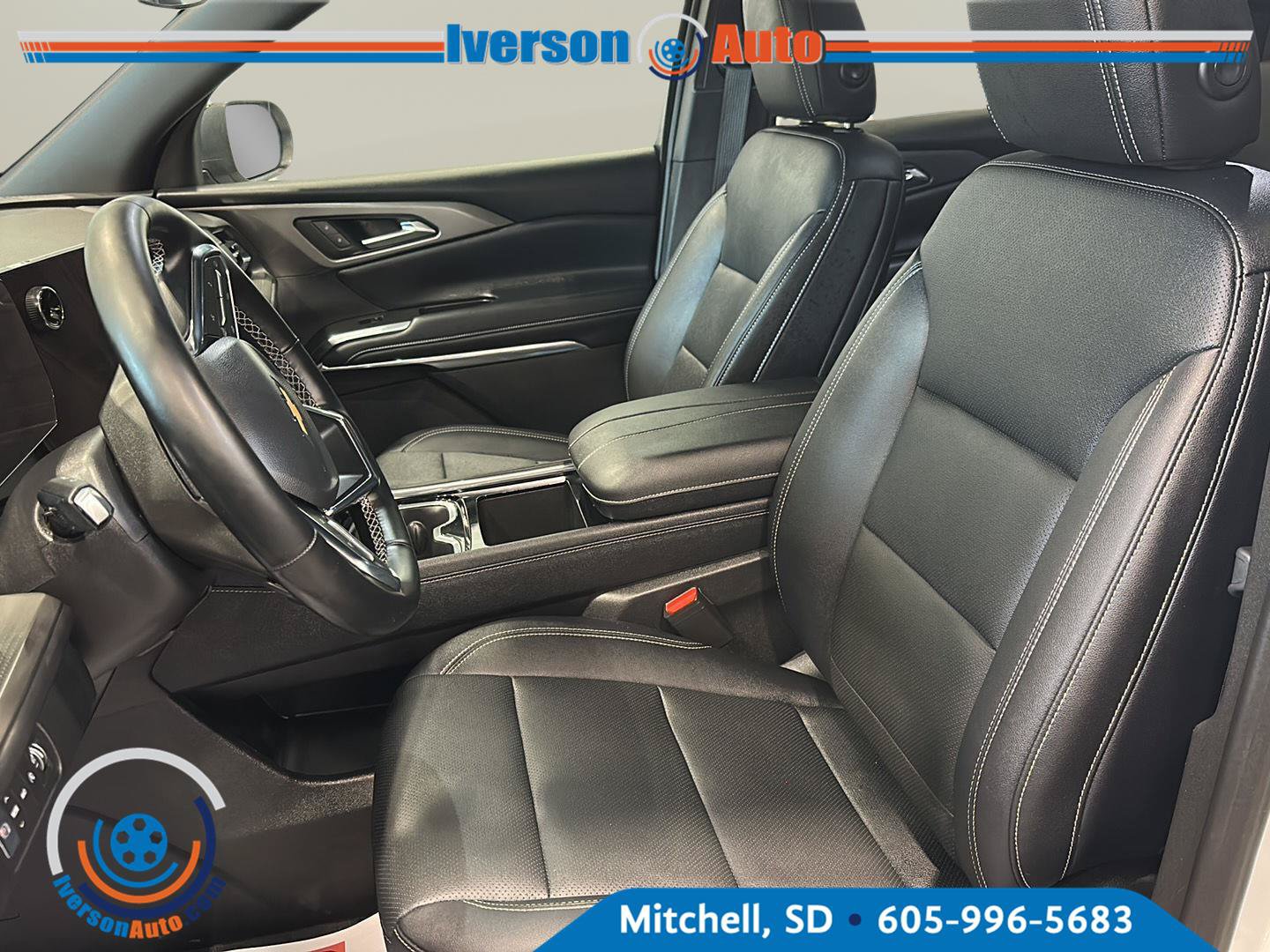 Used 2026 Chevrolet Traverse LT AWD/4WD image 15