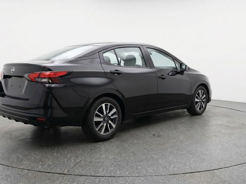 Used 2025 Nissan Versa SV FWD image 9