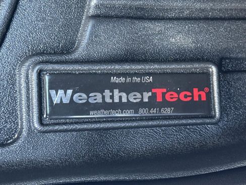 Used 2023 GMC Acadia Denali w/ Denali Technology Package image 15