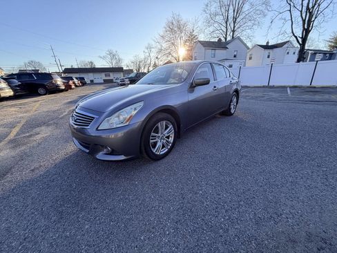 Used 2013 INFINITI G37 x Sedan w/ Premium Pkg image 25