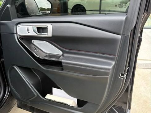 Used 2024 Ford Explorer ST w/ Technology Package AWD/4WD image 15