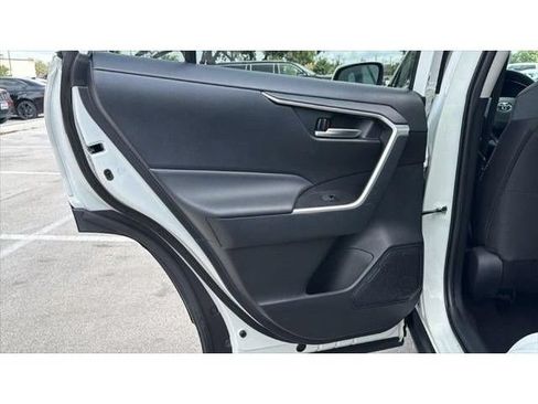 Certified 2025 Toyota RAV4 XLE AWD/4WD image 33
