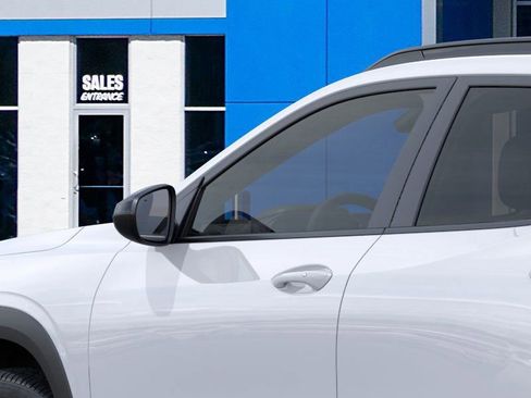 New 2026 Chevrolet Trax LT w/ Driver Confidence Package image 13
