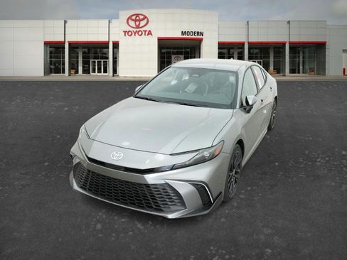 New 2026 Toyota Camry SE FWD image 2