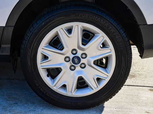 Used 2015 Ford Escape S image 12