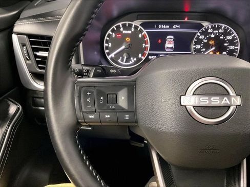 Used 2025 Nissan Rogue SV AWD/4WD image 22