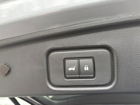 New 2026 Nissan Pathfinder Platinum image 25