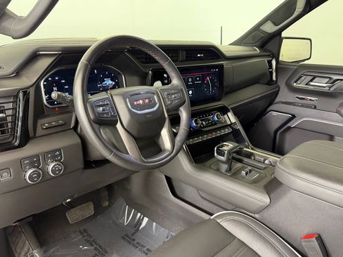 Used 2024 GMC Sierra 1500 AT4X image 4