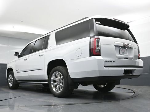 Used 2017 GMC Yukon XL SLE w/ SLE Value Package RWD image 29
