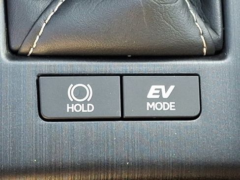 Used 2020 Lexus ES 300h w/ Luxury Package image 27