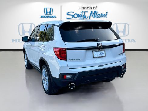 Used 2025 Honda Passport EX-L image 4