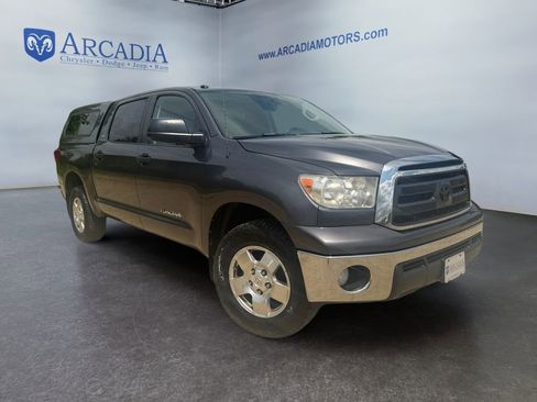 Used 2011 Toyota Tundra 4x4 CrewMax w/ TRD Off-Road Pkg image 7