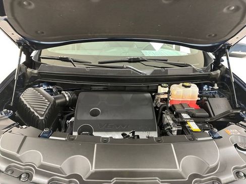 Certified 2023 Chevrolet Traverse LT w/ LT Premium Package image 11