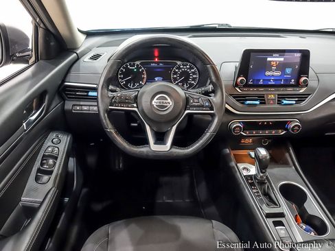 Used 2019 Nissan Altima 2.5 SV image 18